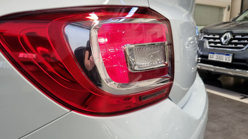 Renault Logan 1.6 16v Intense 2025