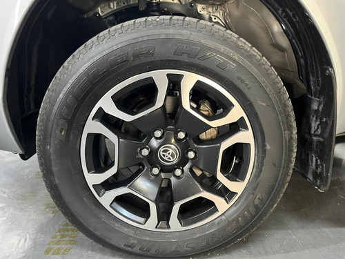 Toyota Hilux 2.8 TDI 4X4 SRX AT6 2022