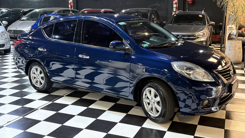 Nissan Versa 1.6 Exclusive At 2014