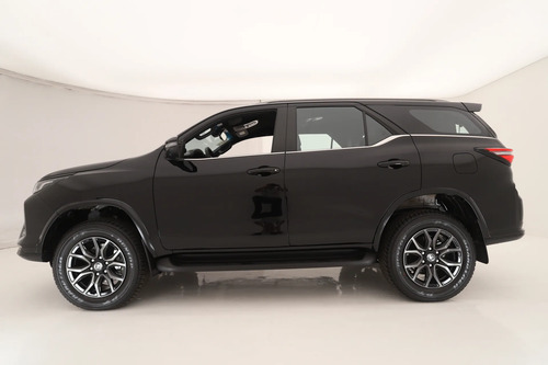 Toyota SW4 2.8 Tdi Gr-s 4x4 7as 6at 2026