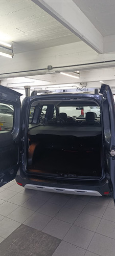 Renault Kangoo Ii 1.6 Sce Stepway 2025