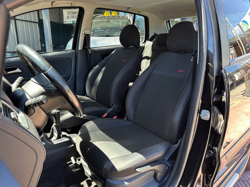 Volkswagen CrossFox 1.6 Trendline 2013