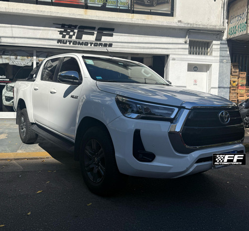 Toyota Hilux Pick-Up 2.8 Cd Srv 177cv 4x2 At 2023