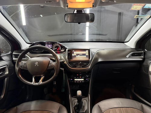 Peugeot 2008 1.6 FELINE L16 2016