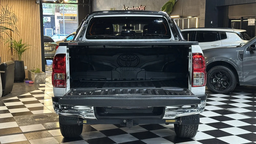 Toyota Hilux Pick-Up 2.8 Cd Srv 177cv 4x4 2016