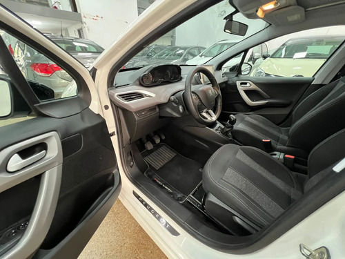 Peugeot 208 1.6 In Concert 2020