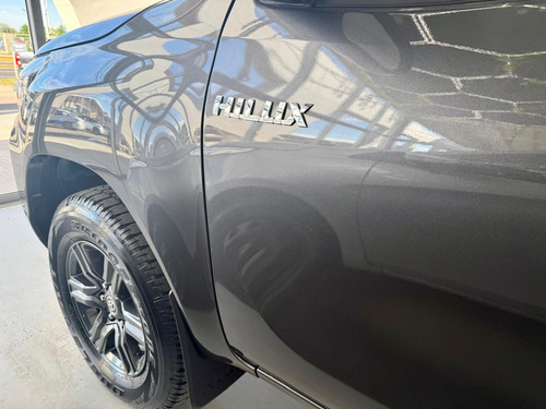 Toyota Hilux Pick-Up 2.4 Cd Sr 150cv 4x2 2025