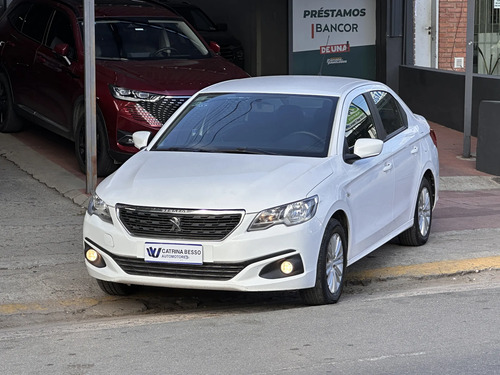 Peugeot 301 1.6 Allure 2018