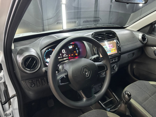 Renault Kwid 1.0 Outsider 2025
