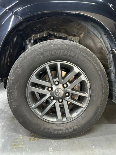 Toyota Hilux 3.0 TDI 4X4 DC LIMITED AT L14 2015