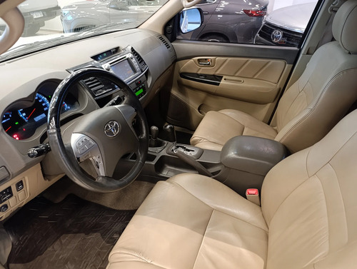 Toyota SW4 3.0 Srv Cuero I 171cv 4x4 2012