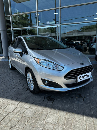 Ford Fiesta Kinetic 1.6 Sedan Titanium Powershift 120cv 2018