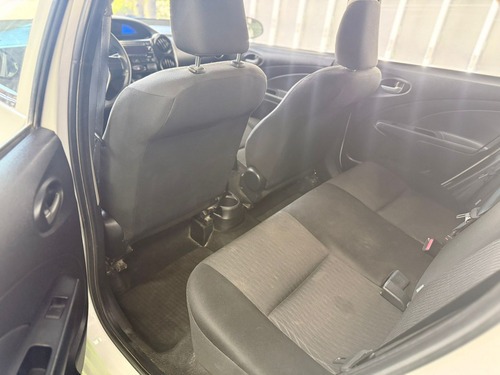 Toyota Etios 1.5 X 6mt My19 2023