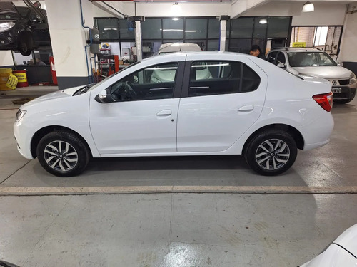 Renault Logan 1.6 16v Intense 2026