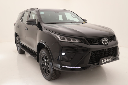 Toyota SW4 2.8 Tdi Gr-s 4x4 7as 6at 2025