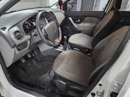 Renault Logan 1.6 Privilege 105cv 2017