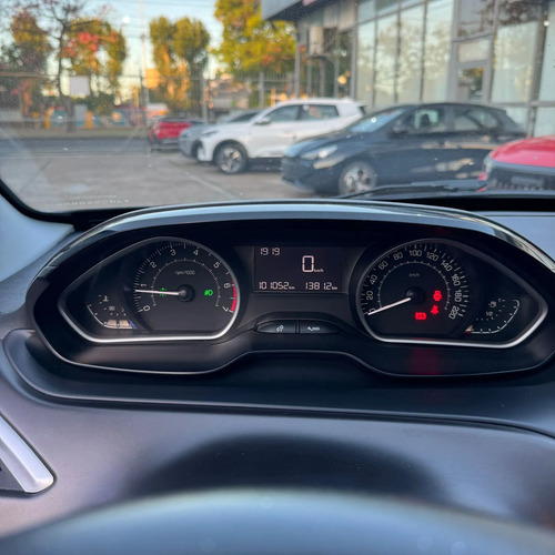 Peugeot 2008 1.6 Feline 2018