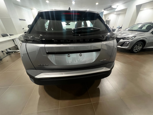 Peugeot 2008 1.0T Allure 2025