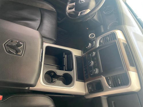 Dodge Ram 1500 SLT LARAMIE 5.7L AT8 4X4 2023