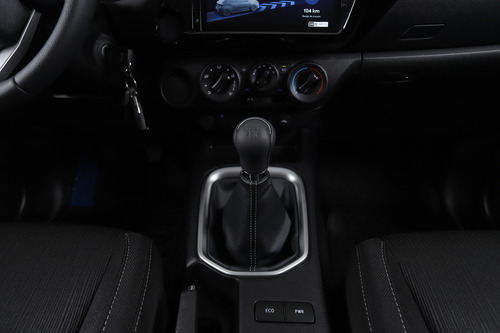 Toyota Hilux Pick-Up 2.4 Cd Sr 150cv 4x2 2025