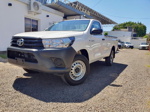 Toyota Hilux 2.8 Cd Srv 177cv 4x2 At 2025