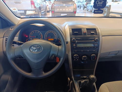 Toyota Corolla 1.8 Xli Mt 2010