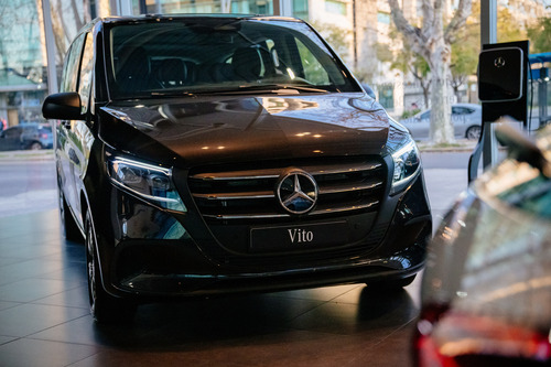 Mercedes-Benz Vito 1.9 119 Cdi Tourer Pasajeros 9+1 At 2025
