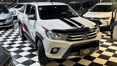 Toyota Hilux Pick-Up 2.8 Cd Srv 177cv 4x4 2016