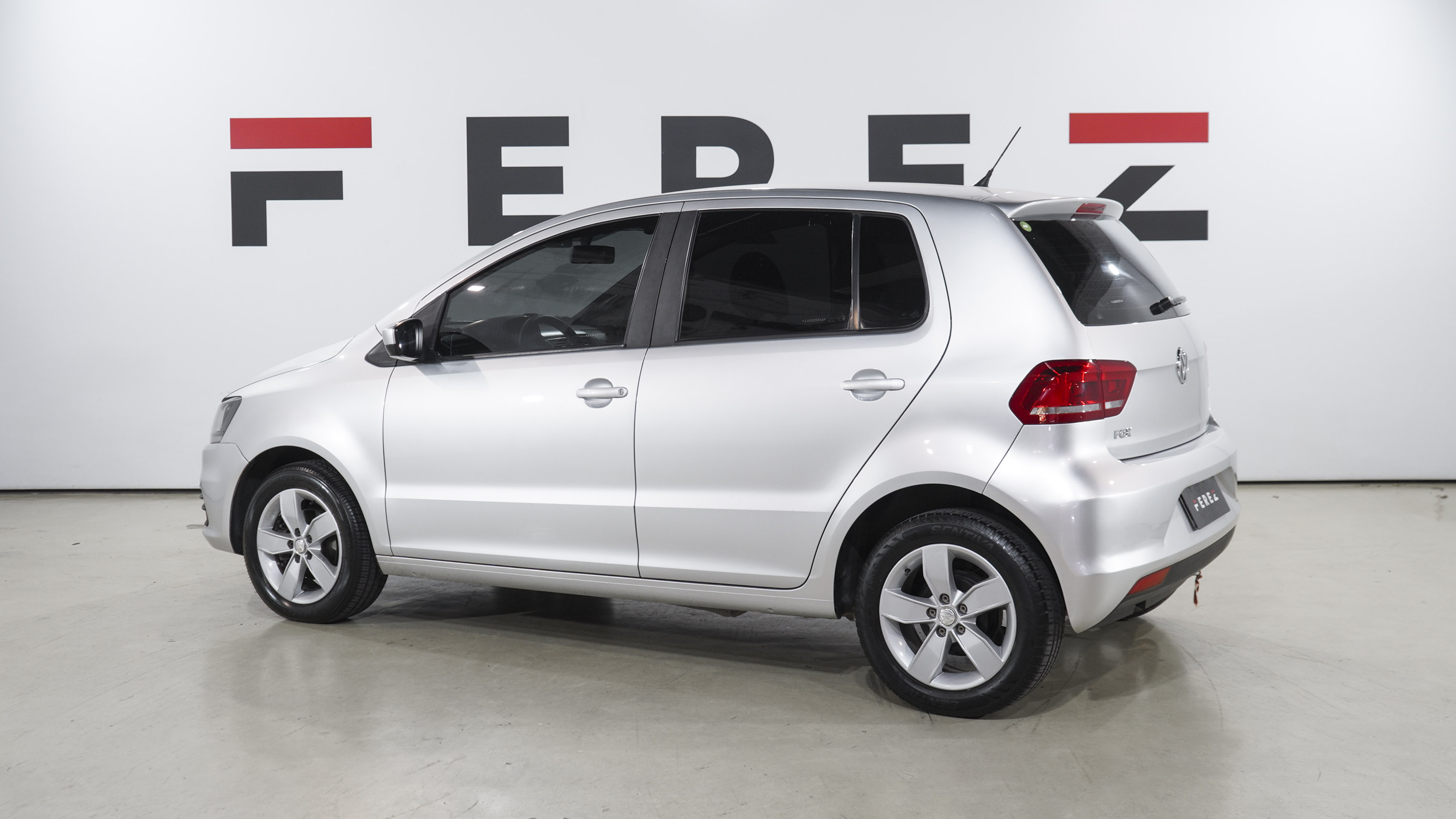 Volkswagen Fox 1.6 TRENDLINE 2017