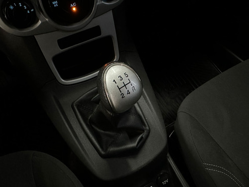 Ford Fiesta 1.6 SE KD 5P L14 2014