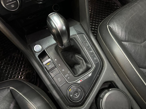 Volkswagen Tiguan 2.0 T ALLSPACE HIGHLINE AT L17 2018