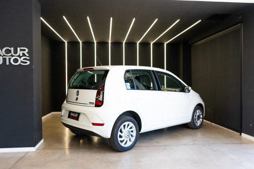 Volkswagen Up! 1.0 High Up! 75cv 5 p 2017