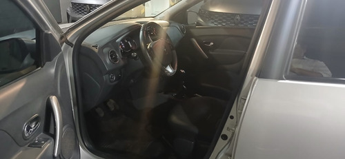Renault Sandero 1.6 16V PRIVILEGE L15 2016