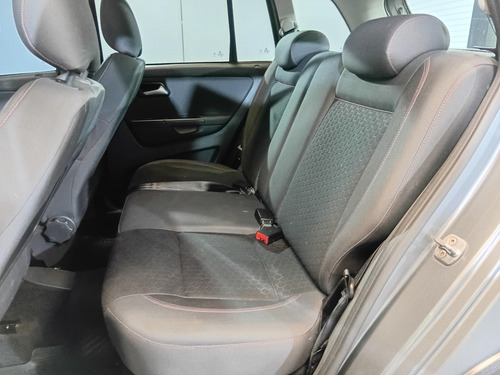 Volkswagen Suran 1.6 Highline L/15 2015