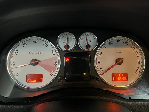 Peugeot 307 2.0 CC L04 2005