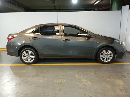 Toyota Corolla 1.8 Xli L/14 2015