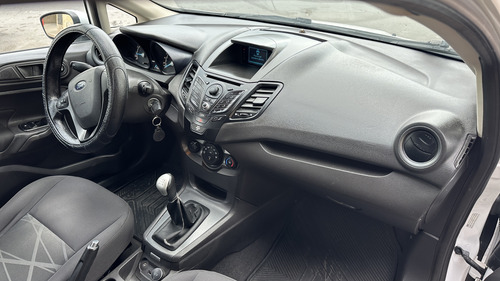 Ford Fiesta Kinetic 1.6 S Plus 120cv 2014