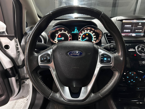 Ford Fiesta 1.6 TITANIUM KD 4P L13 2016