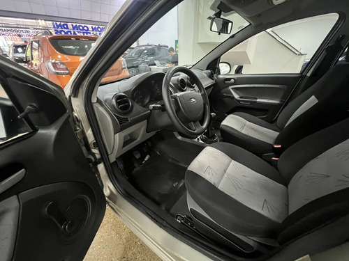 Ford Fiesta 1.6 Ambiente Mp3 2009