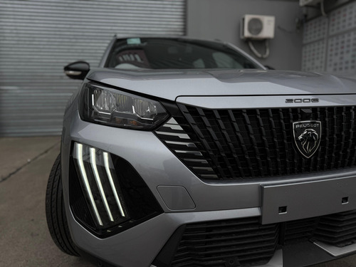 Peugeot 2008 1.0T Allure 2025