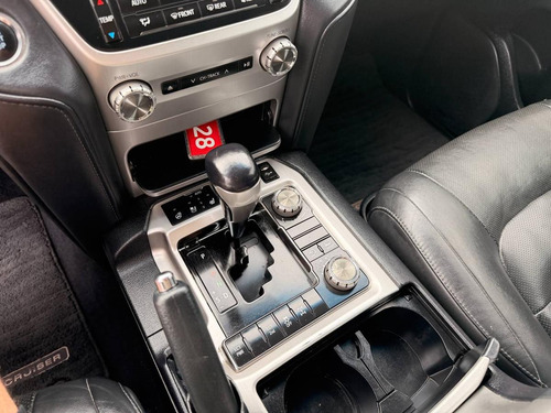 Toyota Land Cruiser 200 4.5 D4-D Vx At 2017