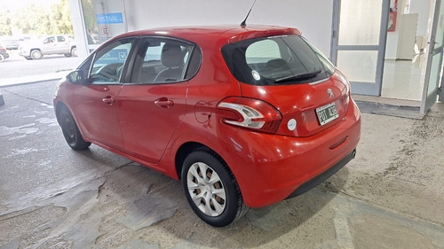 Peugeot 208 ACTIVE 1.5 N 5P 2015