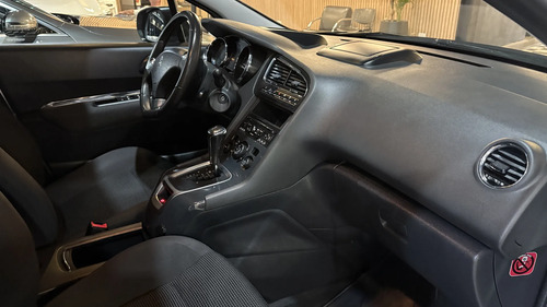 Peugeot 5008 1.6 Feline B/techo Tiptronic 2017