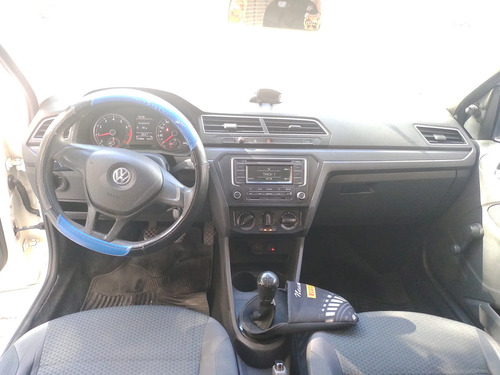 Volkswagen Voyage 1.6 TRENDLINE L17 2018