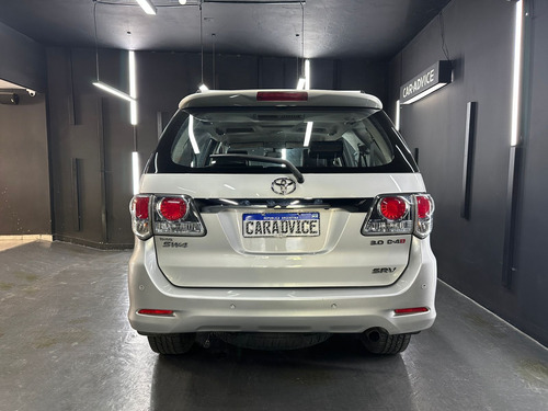 Toyota SW4 TDI SRV CUERO AT L12 2014