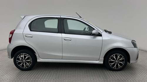 Toyota Etios 1.5 Xls 2021