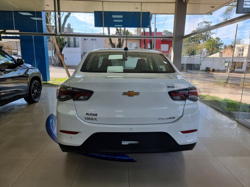 Chevrolet Onix plus 1.0 Turbo Premier At 2026