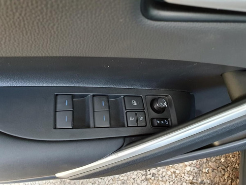 Toyota Corolla Cross 2.0 Xli Cvt 2025