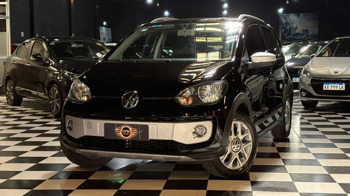 Volkswagen Up! 1.0 Cross Up! 2017