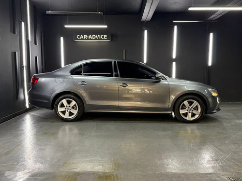 Volkswagen Vento 2.5 170HP LUXURY TIPTRONIC L15 2016